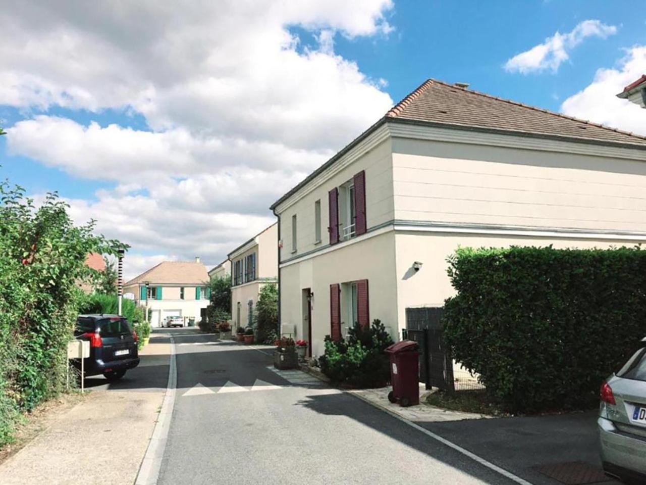 Cozy Bussy-Saint-Georges Exterior foto