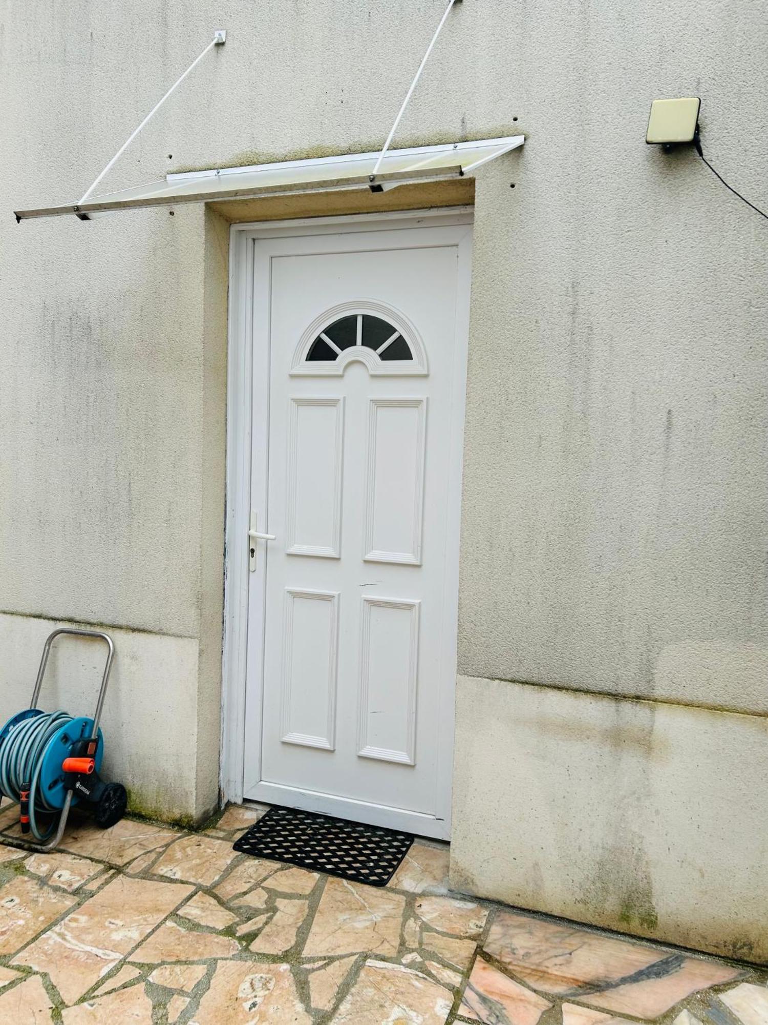 Cozy Bussy-Saint-Georges Exterior foto
